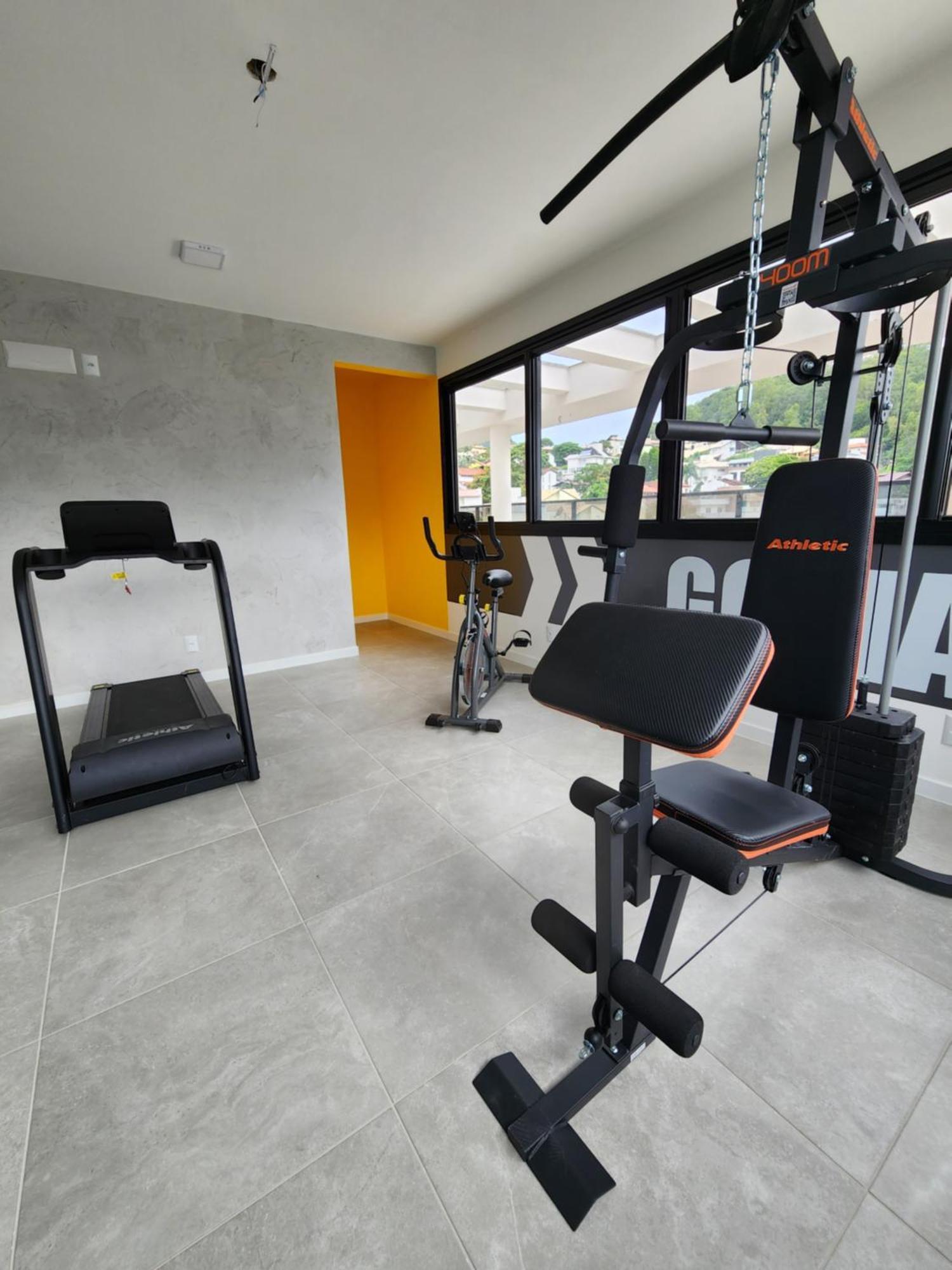 Loft Up 203 *