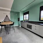 Loft Up 203